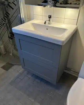 Kommod & blandare · Täby
